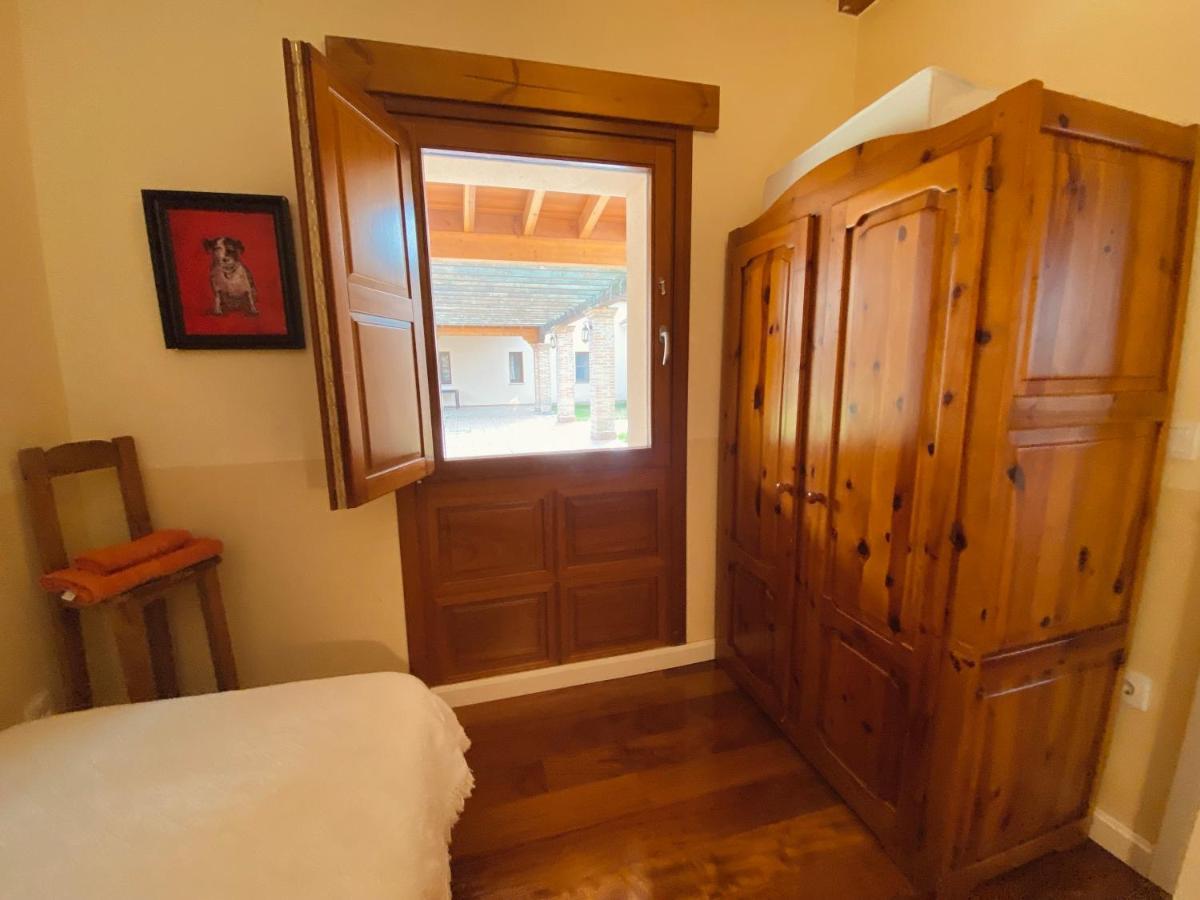 Casas Olmo Y Fresno Jardin Y Piscina A 17 Kilometros De Salamanca Luaran gambar